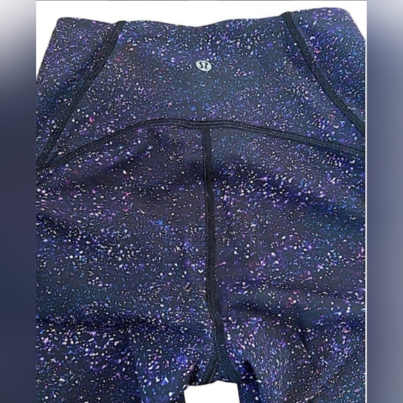 Lululemon train times 7/8 crystalline colour, size 4 - Picture 13 of 16